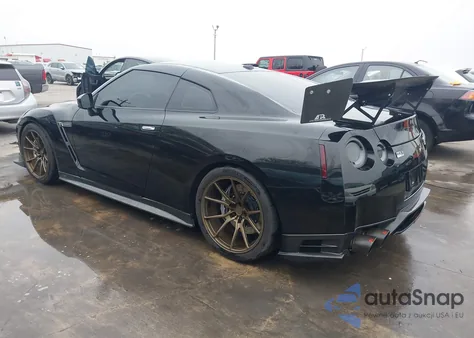 2014 Nissan Gt-R Track Edition z USA, uszkodzony, nr VIN JN1AR5EG8EM110052
